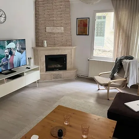 250 M Walking Distance To Metro Appartamento *